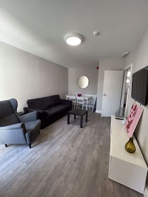 Photo 5- click for photo gallery